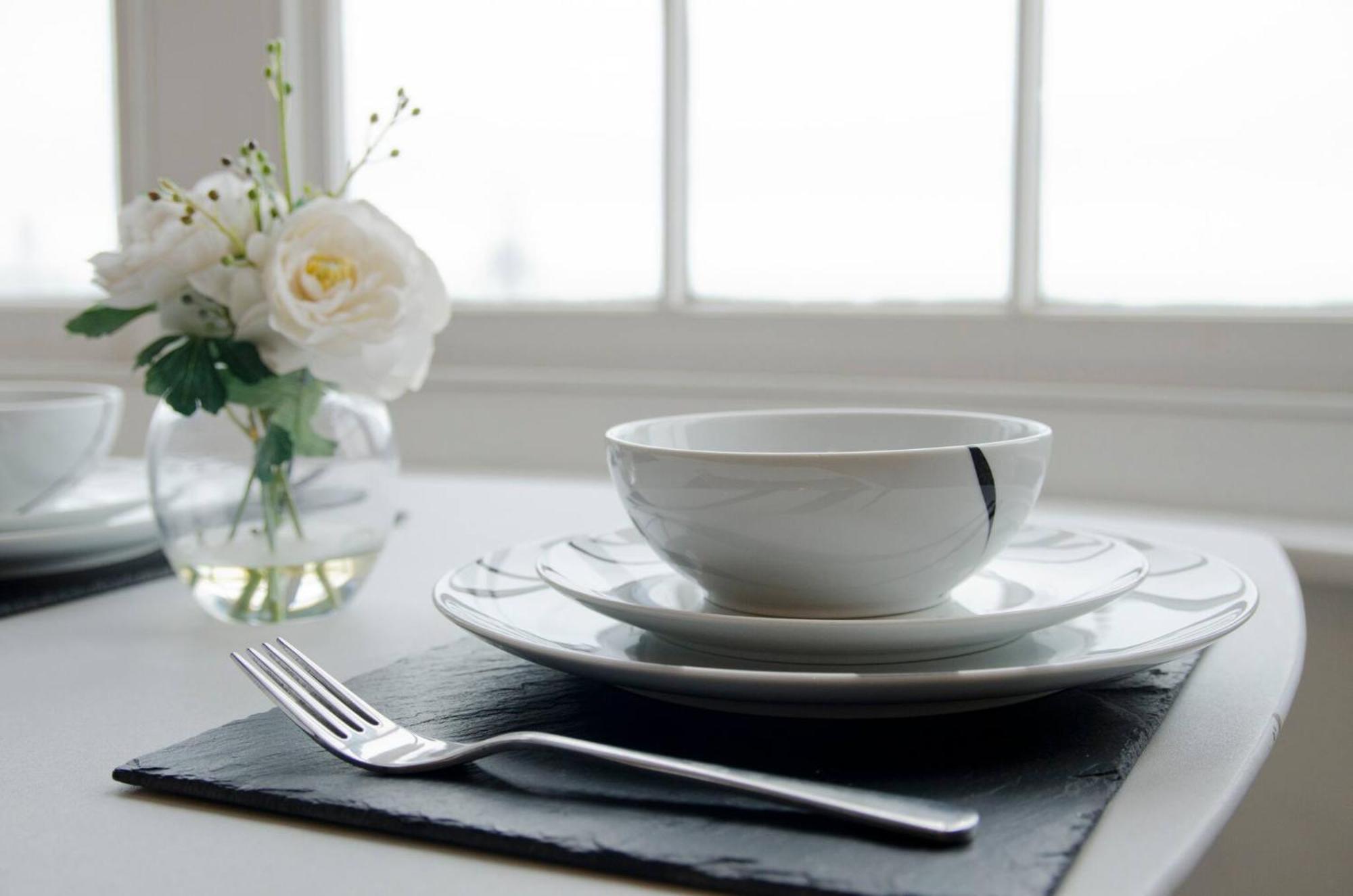 Seaview Regency Apartment With Private Parking 브라이턴 외부 사진